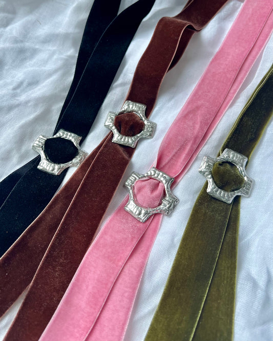 Cross Buckle