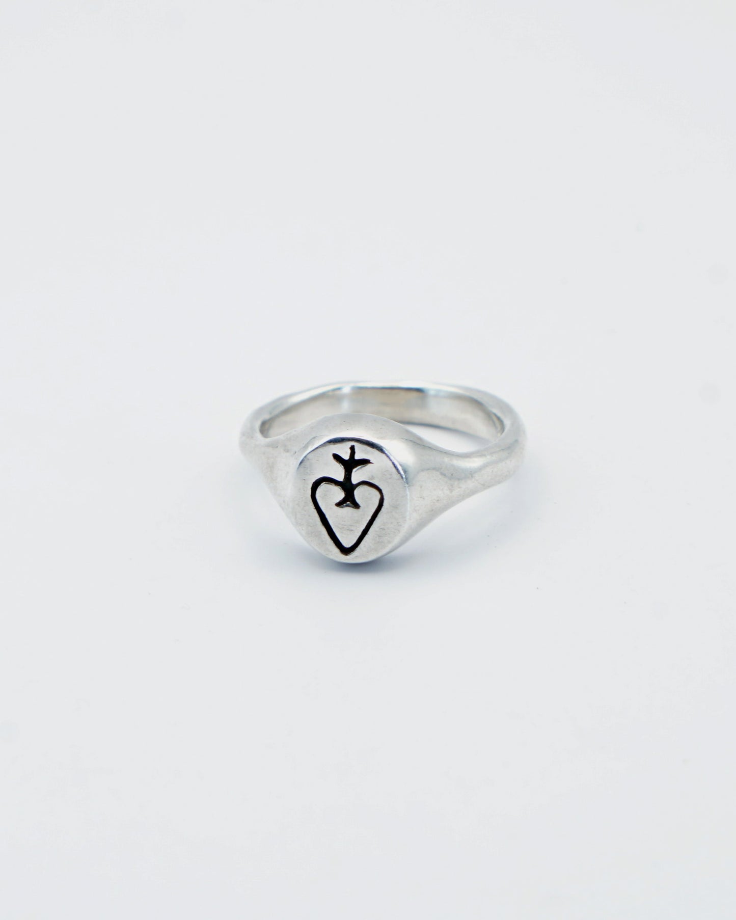 Lovers Token Signet ring